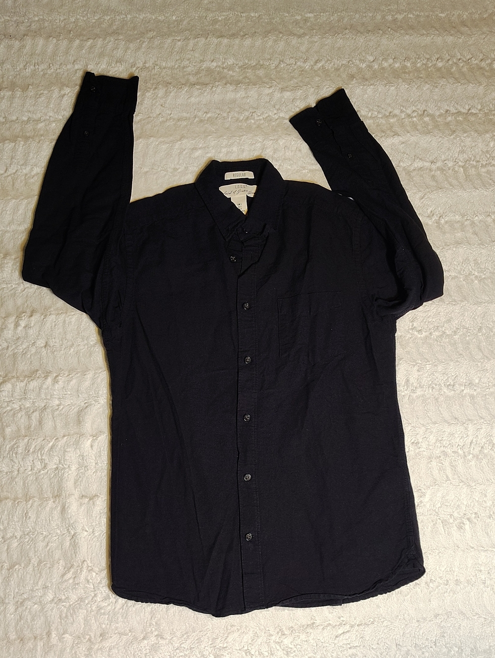 H&M Men's Black Long-Sleeve Button-Down Shirt